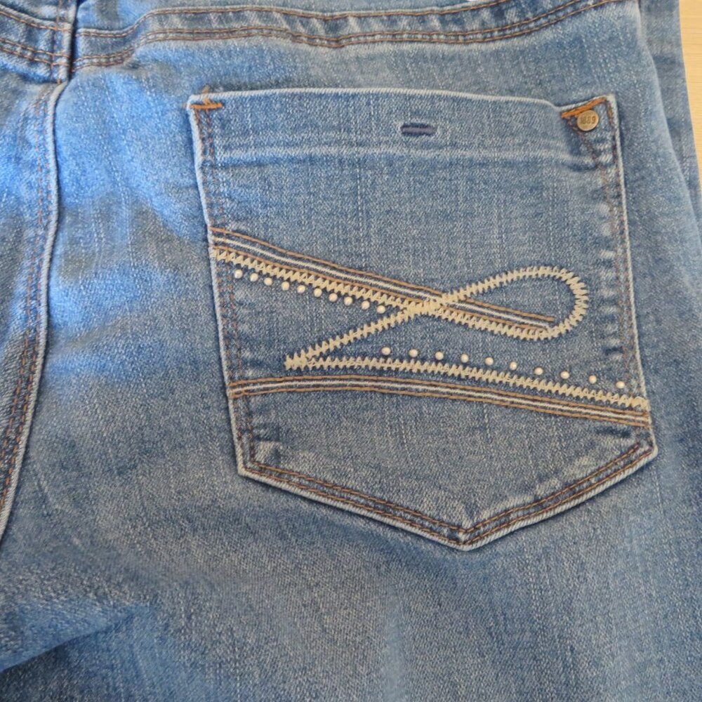 LEE - Perfect Fit Women's Jeans (Just Below Waist), Size 10 Medium, Pre-Owned - Picture 10 of 13